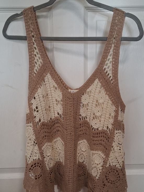 POL Tops - POL Crochet Tank Top in Cream and Tan